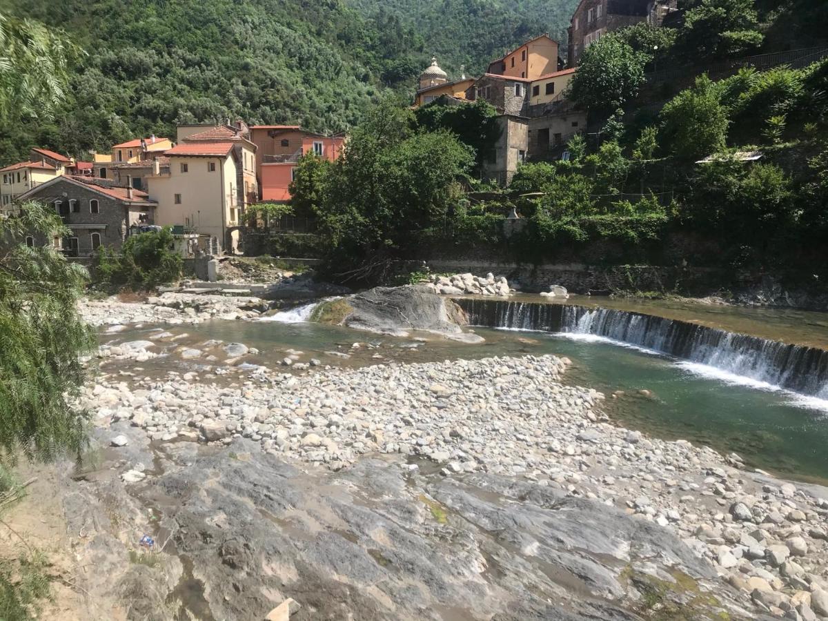 Alloggio U Sportegu Da E Monti A Giaia بادالوكو المظهر الخارجي الصورة